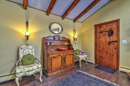 La Petite Chalet Cottage in Little Switzerland! - image 10
