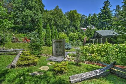 La Petite Chalet Cottage in Little Switzerland! - image 11