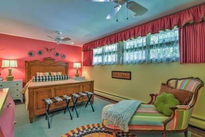 La Petite Chalet Cottage in Little Switzerland! - image 5