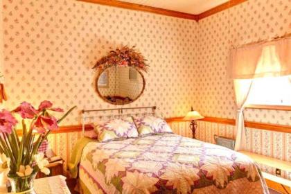 Mariposa Hotel Inn - image 3