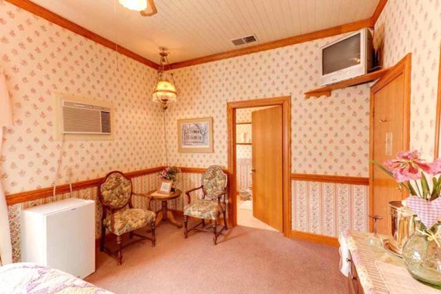 Mariposa Hotel Inn - image 4