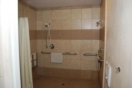 5th Street Inn - image 14