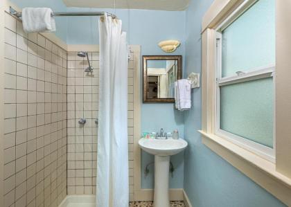 River Rock Inn - image 6