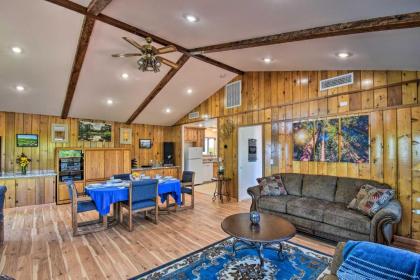 Stunning Treetop Villa - 1 Mi to Mariposa! - image 3