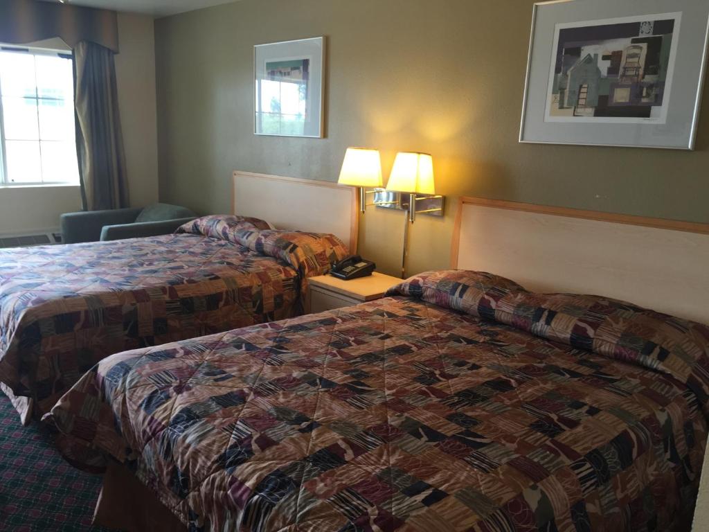 Relax Inn Marlin - image 7