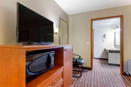 Econo Lodge Lakeview - image 15