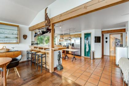 The Artists' Beachhouse - image 11