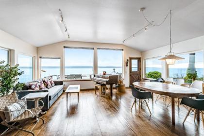 The Artists' Beachhouse - image 4