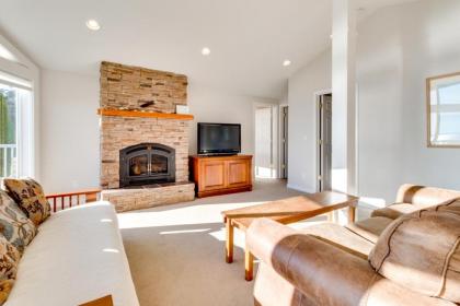 Marrowstone Island Beach Home - image 13