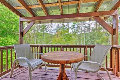 Cozy Weaverville Cabin - 18 Mi to Wolf Ridge!