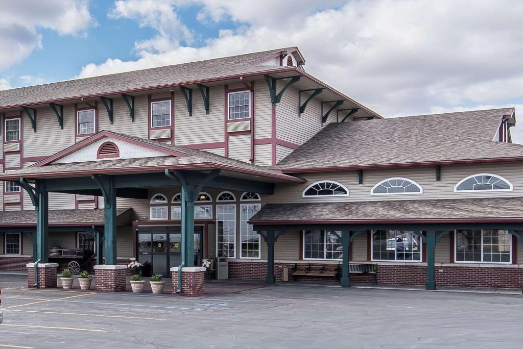Comfort Inn Marshall Station - image 3