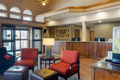 Comfort Inn Marshall Station - image 8