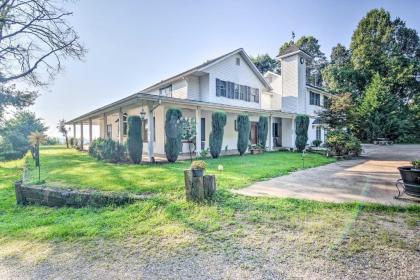 7-Acre Home with Mountain Views - 16 Mi to Asheville - image 3