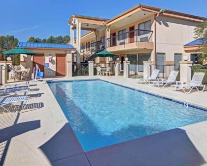 Quality Inn Marshall - image 13