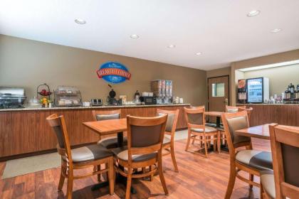 Baymont by Wyndham Marshfield - image 3