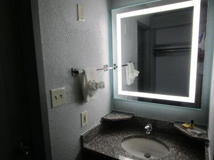 Best Western Plus St. Louis West-Westport - image 11