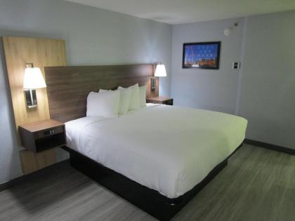 Best Western Plus St. Louis West-Westport - image 13