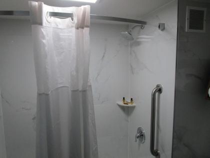 Best Western Plus St. Louis West-Westport - image 2