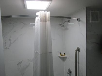 Best Western Plus St. Louis West-Westport - image 9