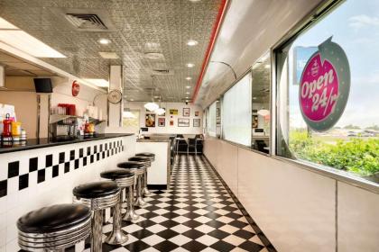 Travelodge by Wyndham Marysville - image 8