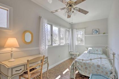 Refined Retreat with Outdoor Shower 1 Block to Beach - image 12