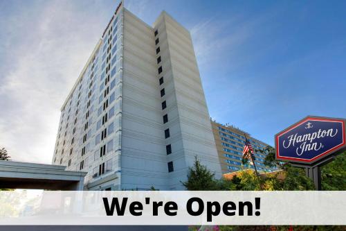 Hampton Inn NY-JFK - main image