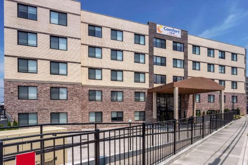 Comfort Inn JFK Airport - main image