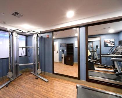 Comfort Inn JFK Airport - image 4