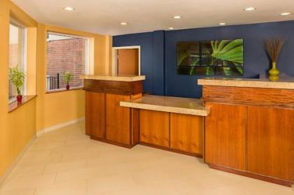 Fairfield Inn by Marriott New York LaGuardia Airport/Flushing - image 2