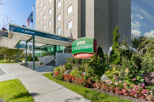 Courtyard by Marriott New York JFK Airport - main image
