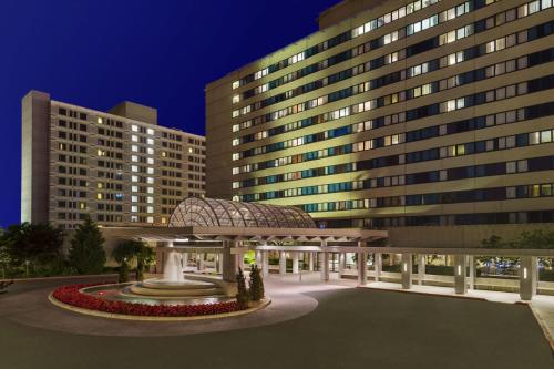 Hilton New York JFK Airport Hotel - main image