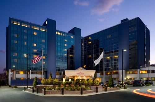 Crowne Plaza JFK Airport New York City an IHG Hotel - main image
