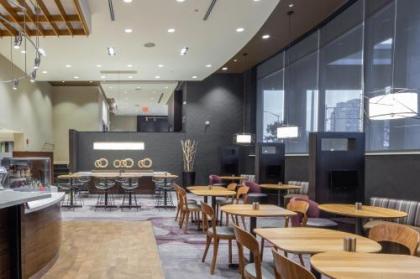 Courtyard by Marriott New York Queens/Fresh Meadows - image 3