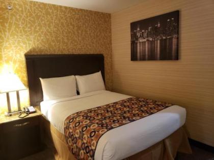 Elmhurst Hotel - image 2