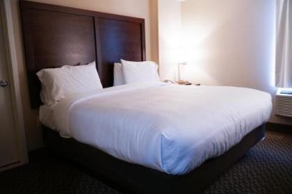 Hotel Mint JFK Airport - image 4