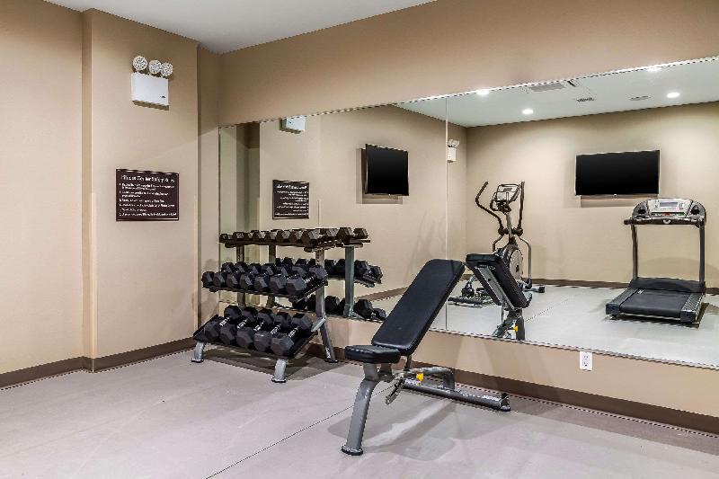 Sleep Inn & Suites near JFK Air Train - image 4