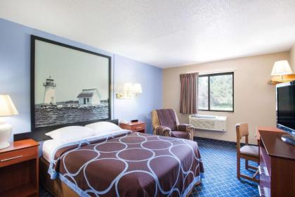 Super 8 by Wyndham Massena NY - image 6