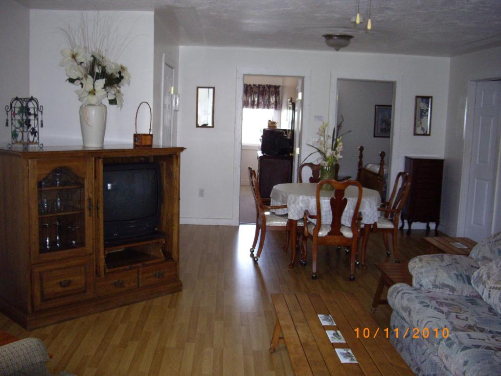 Lakeview Motel & Apartments - image 4