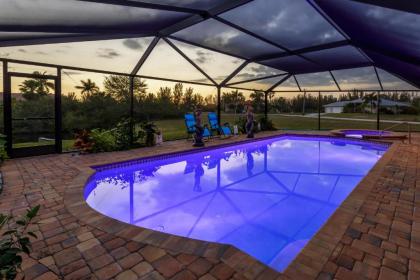 Enchanted Views Wondrous memories Water Views with Heated Pool  Spa