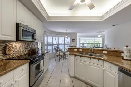 Waterways Views Heated Pool - Villa Mermaid Cove - Cape Coral FL - image 13