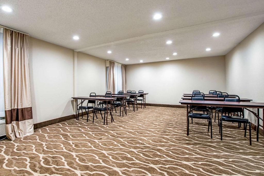Comfort Inn Matteson - Chicago - image 7