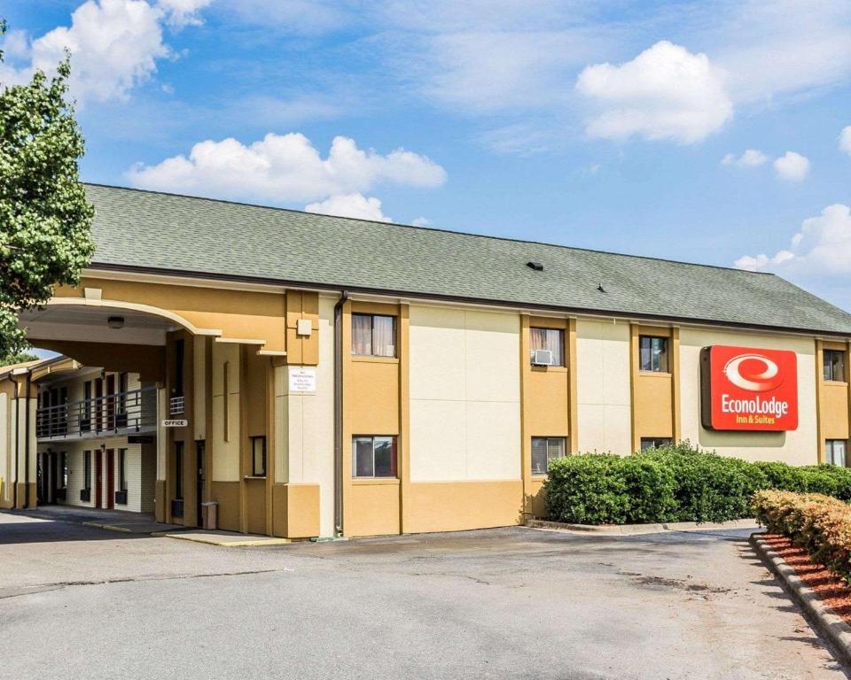 Econo Lodge Inn & Suites Matthews - Charlotte - main image