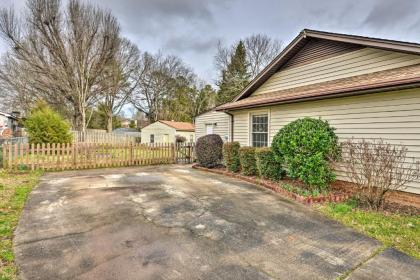 Cozy Home with Fenced Yard Less than 1 mi Downtown matthews matthews North Carolina