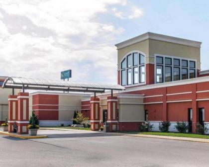 Quality Inn & Suites Conference Center Mattoon
