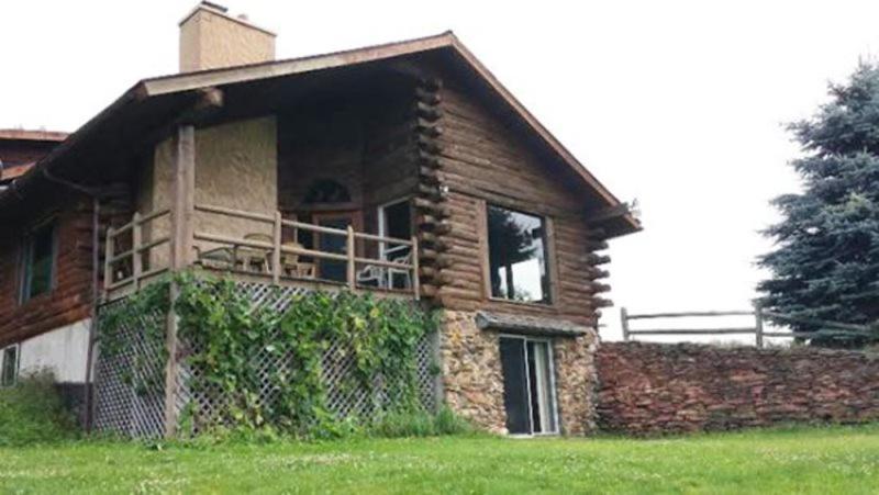 Pleasant_View_Log_Haus - image 2