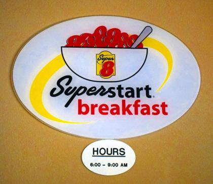 Super 8 by Wyndham Fort Chiswell Wytheville Area - image 8