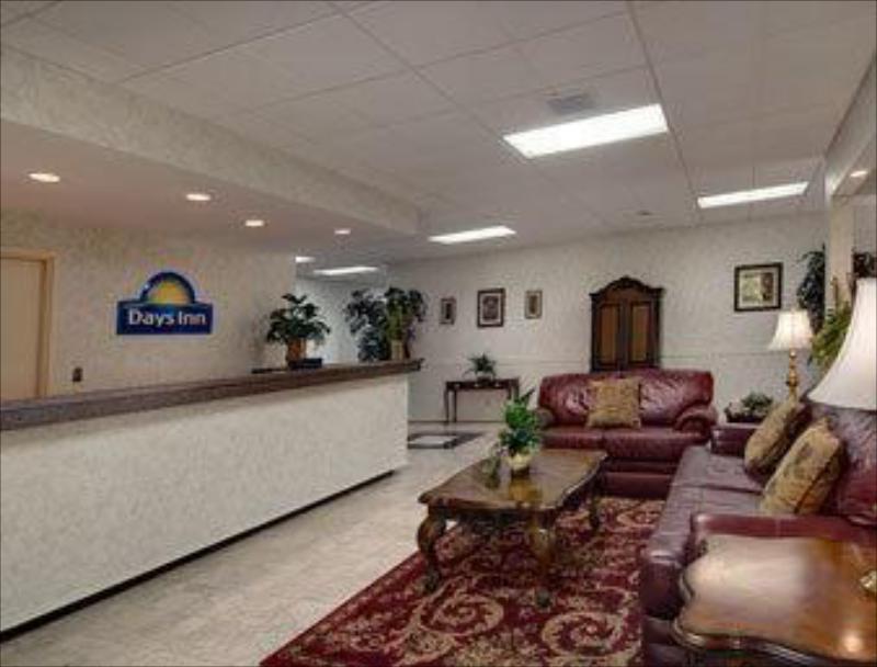 Days Inn by Wyndham Maysville Kentucky - image 6
