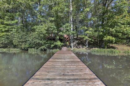 Hocking Hills Lake Cabin with Hot Tub Deck and Dock! - image 15