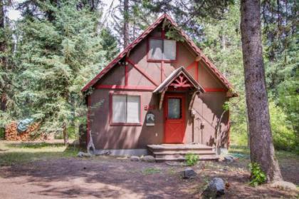 Huckleberry Riverfront Cabin
