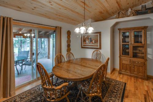 Downtown Camp Retreat - image 2